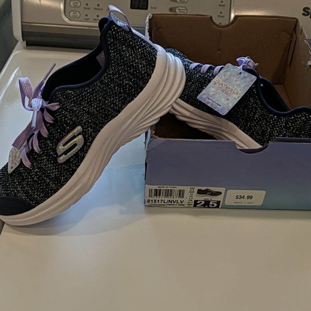 Girl's Skechers Dreamy Dancer Sneakers